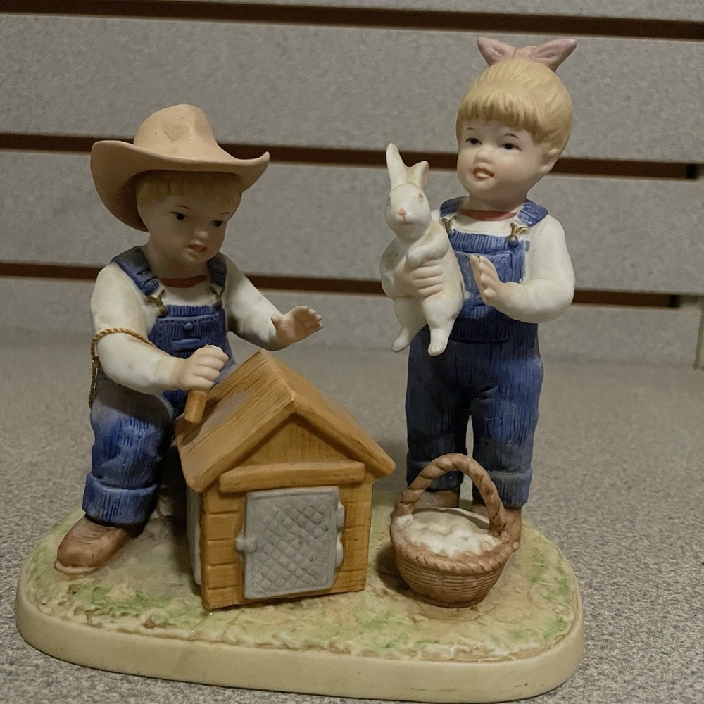Vintage Denim Days 1985 Figurine "Bunny Hutch" Homco #1514